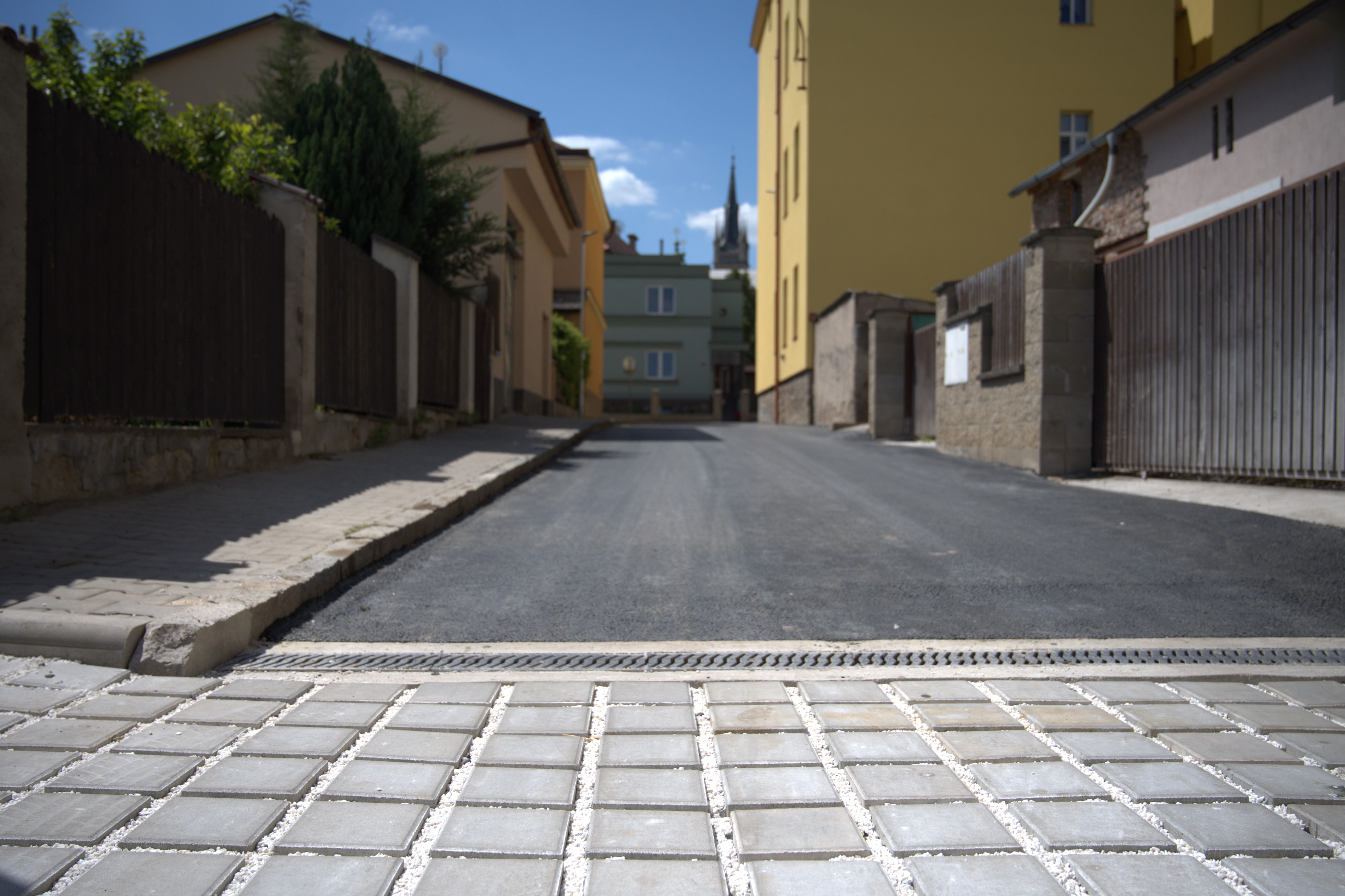 vnitroblok ulice Husova